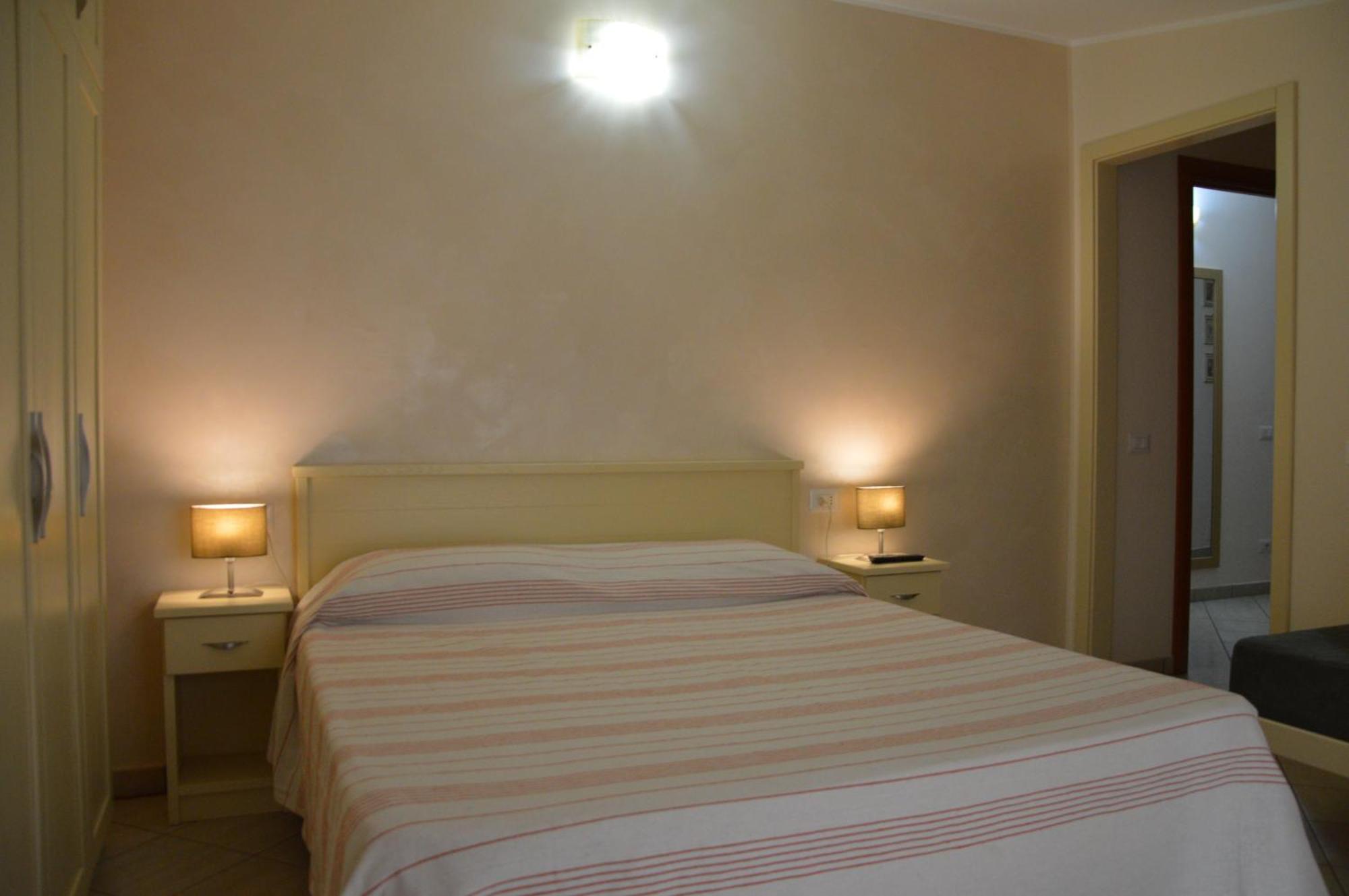 B&B E Casa Vacanza Al Castello Roccella Ionica Exteriér fotografie