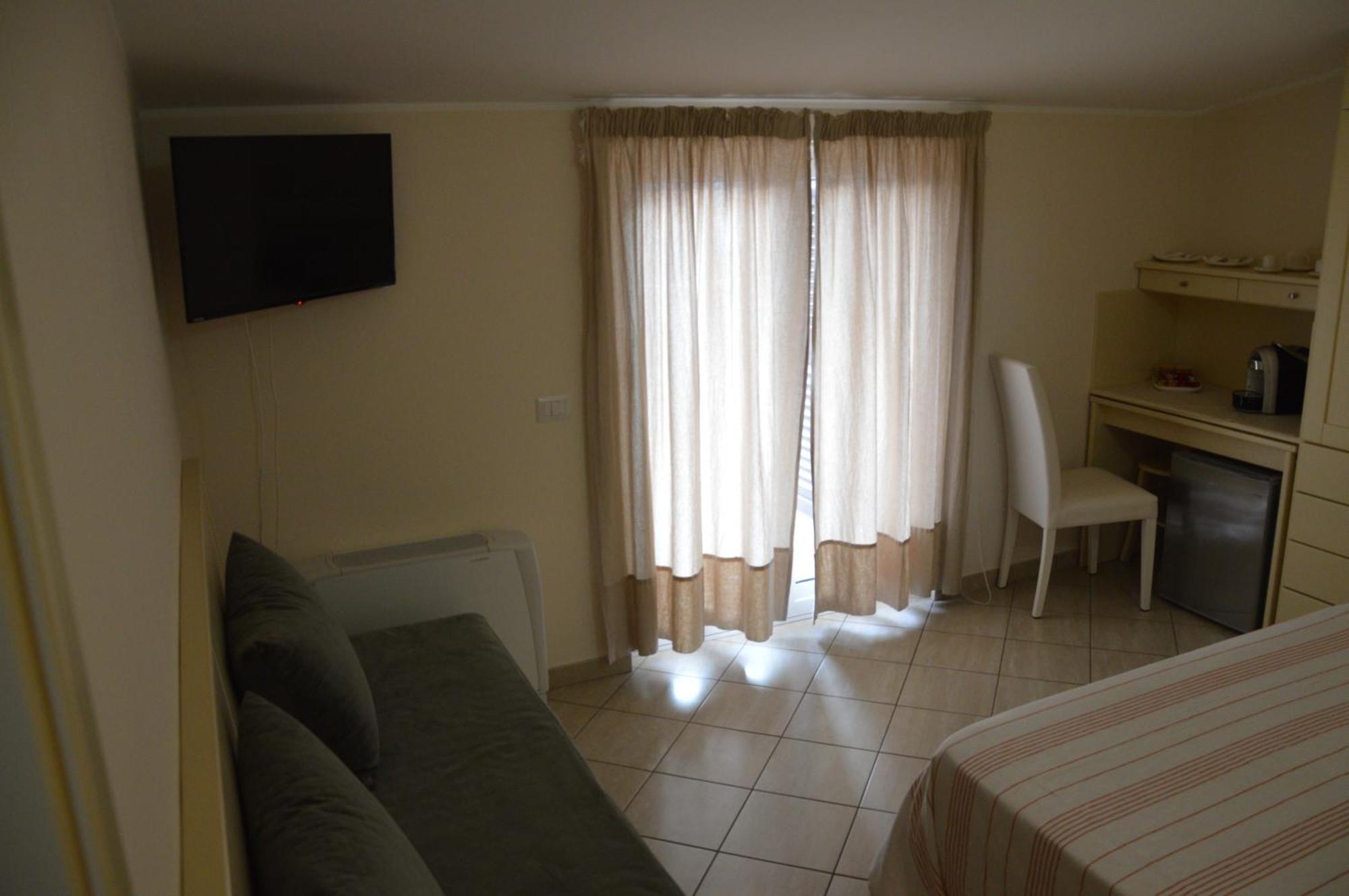 B&B E Casa Vacanza Al Castello Roccella Ionica Exteriér fotografie
