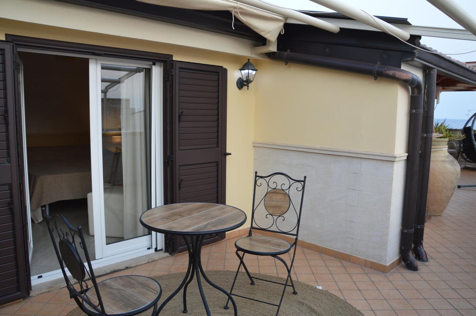 B&B E Casa Vacanza Al Castello Roccella Ionica Exteriér fotografie