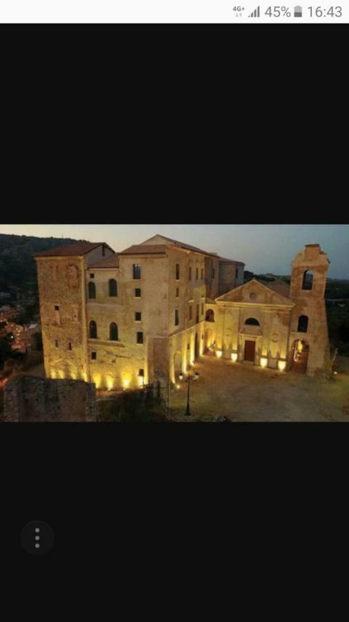 B&B E Casa Vacanza Al Castello Roccella Ionica Exteriér fotografie